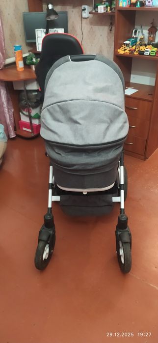 Продам коляску б/у