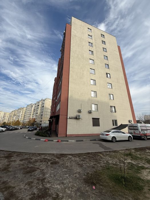 Продам квартиру Песочин