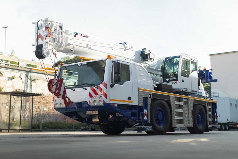 Автокран TADANO AC 2.040-1