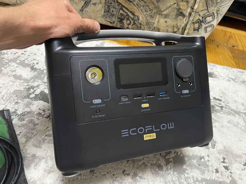 EcoFlow RIVER Pro 720Wh | Повний комплект | Гарний стан