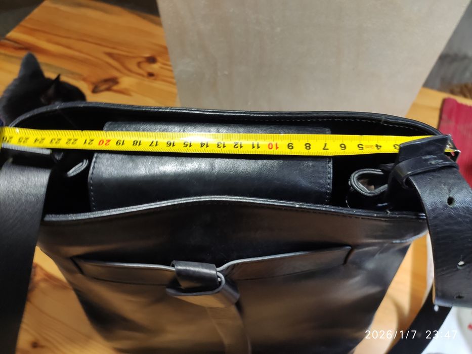 Шкіряна сумка Massimo Dutti