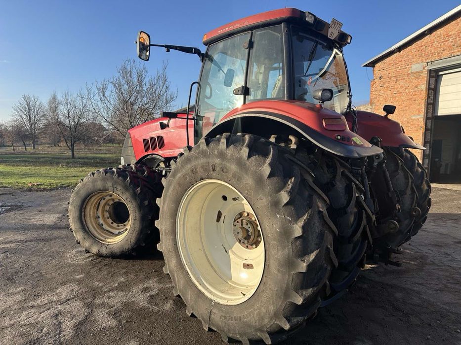 Продам трактор Case 335