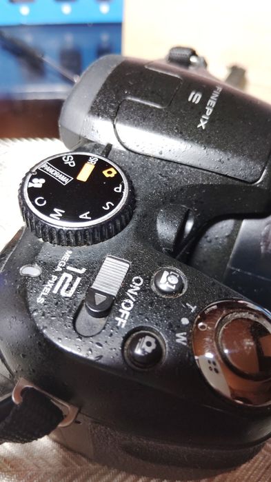 Aparat FUJIFILM finepix S super stan