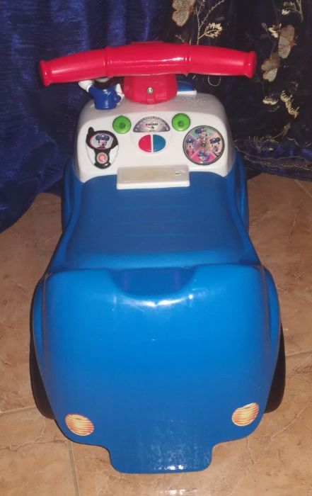 Carrinho mickey polícia
