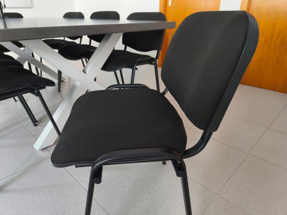 Mesa com 8 cadeiras