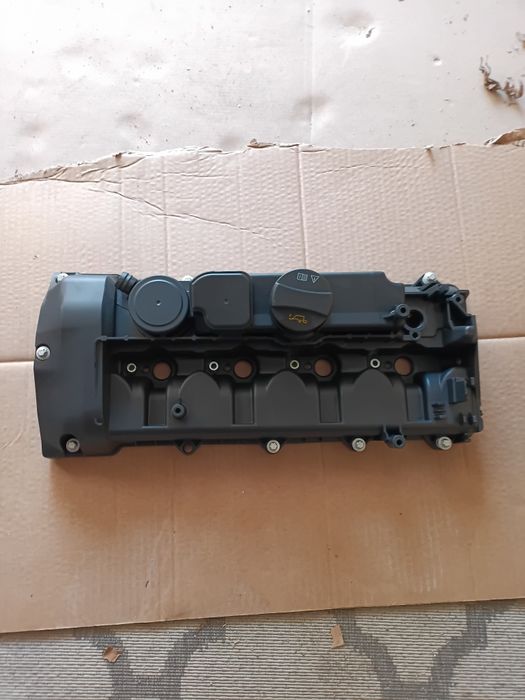 Pokrywa zaworów Mercedes 646,nowa