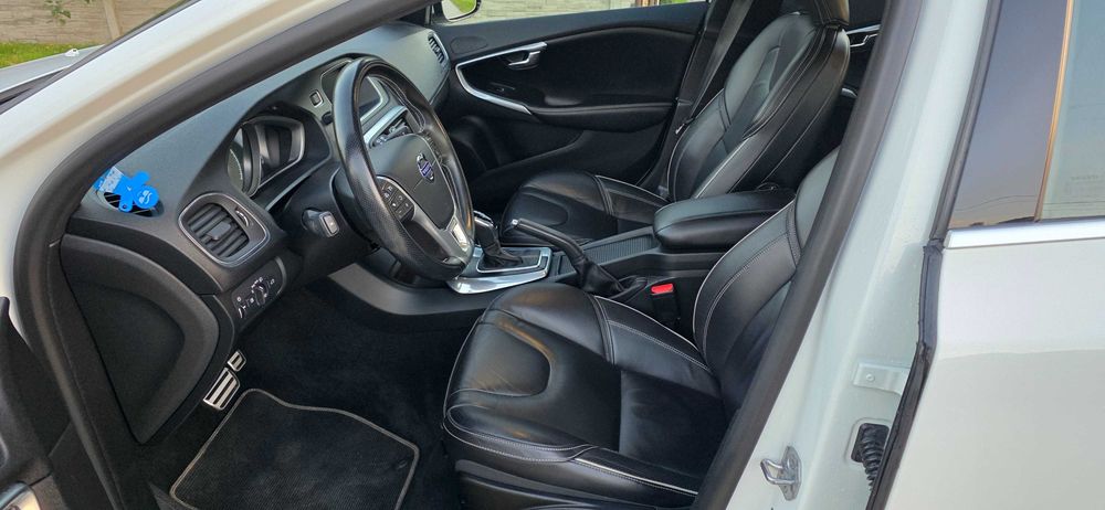 Volvo V40 D4 2.0D 190KM 2015r AUTOMAT