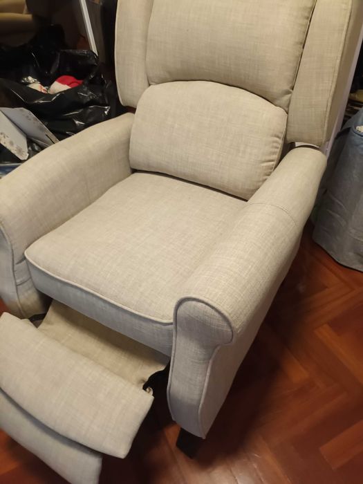 Poltrona rebativel com pouco uso