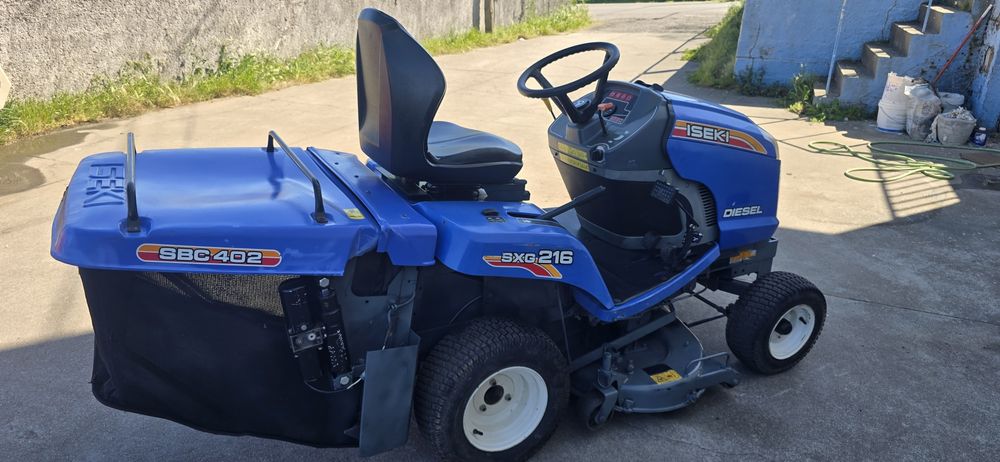 Trator Corta Relva ISEKI SXG216 Motor Diesel Hidrostático