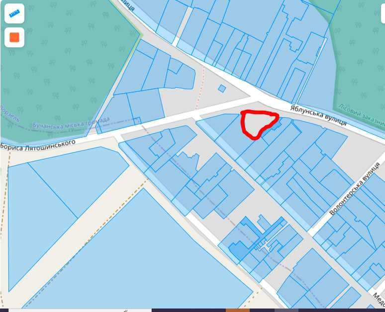 Будинок під реконструкцію з бетонним перекриттям. Хооша локація