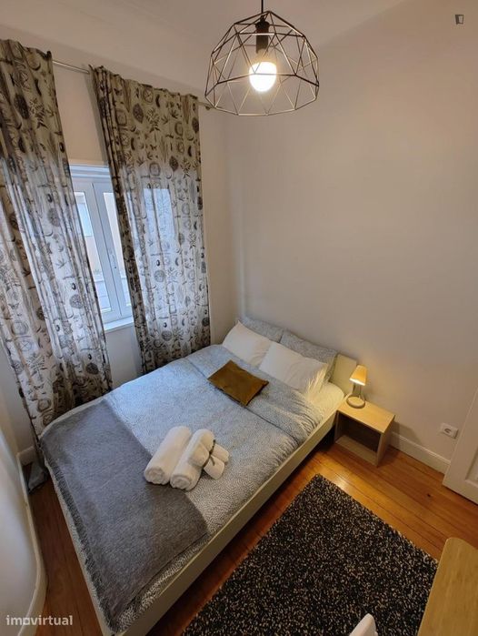 Quarto - localizado em Paranhos Porto
