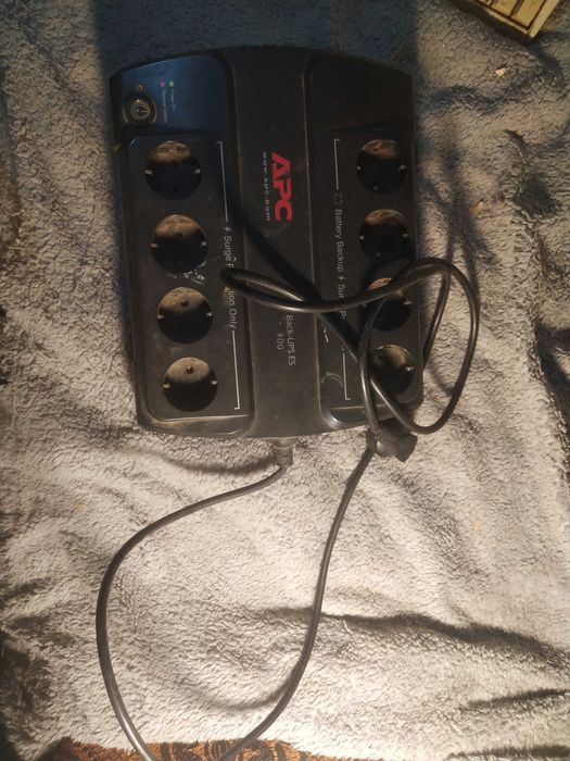 Бесперебойник apc back-ups es 400