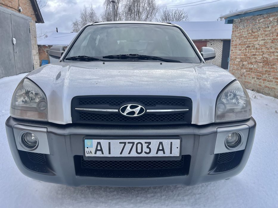 HYUNDAI Tucson 4*4. 2.0бензин! 2006год.