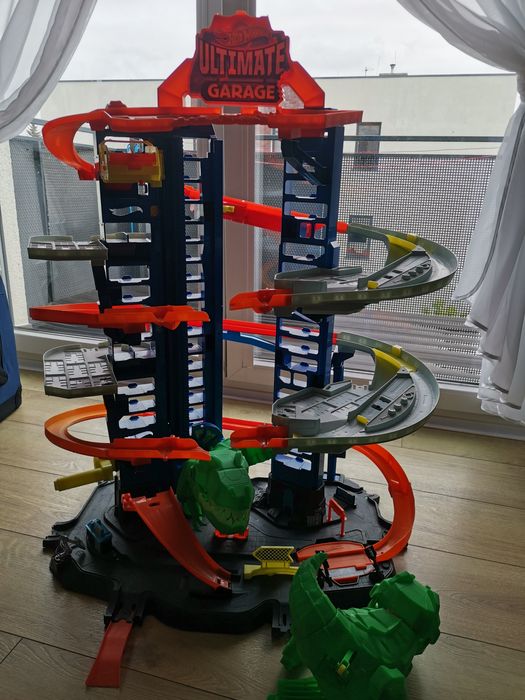 Hot Wheels City Mega Garaż T-Rexa