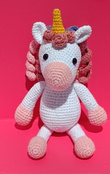 Unicórnio amigurumi