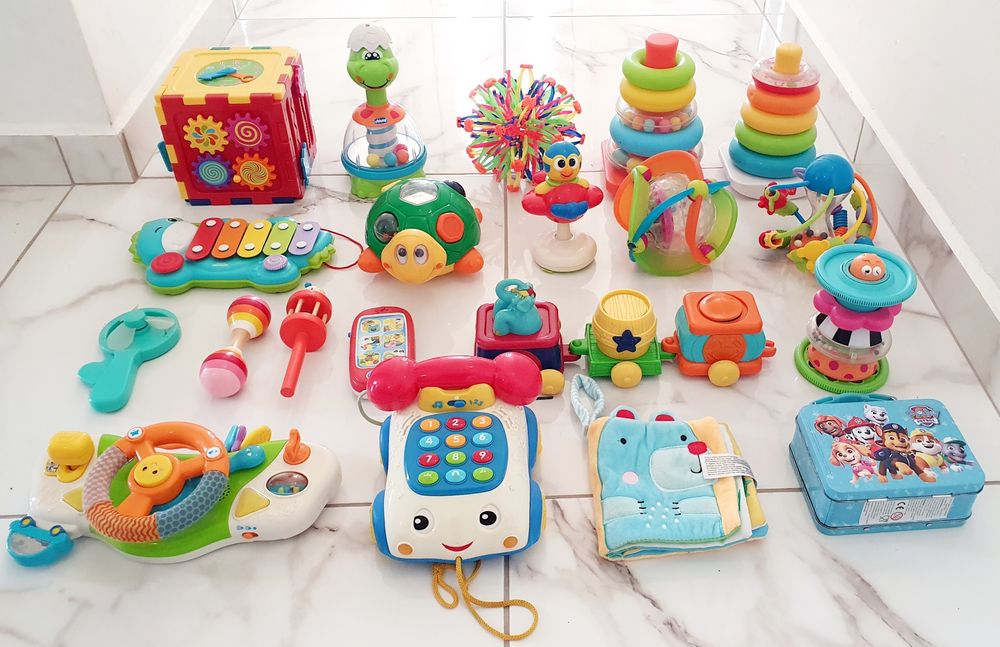 Conjunto de 20 brinquedos para bebé / criança até 3 anos