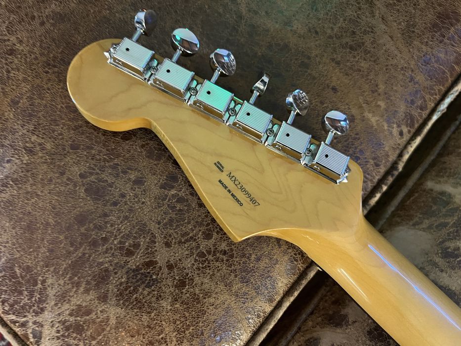 Fender Vintera II 60s Stratocaster - Lake Placid Blue