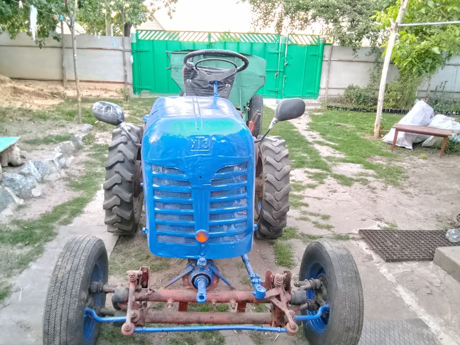 Продам саморобний трактор з прицепом-самоскид.