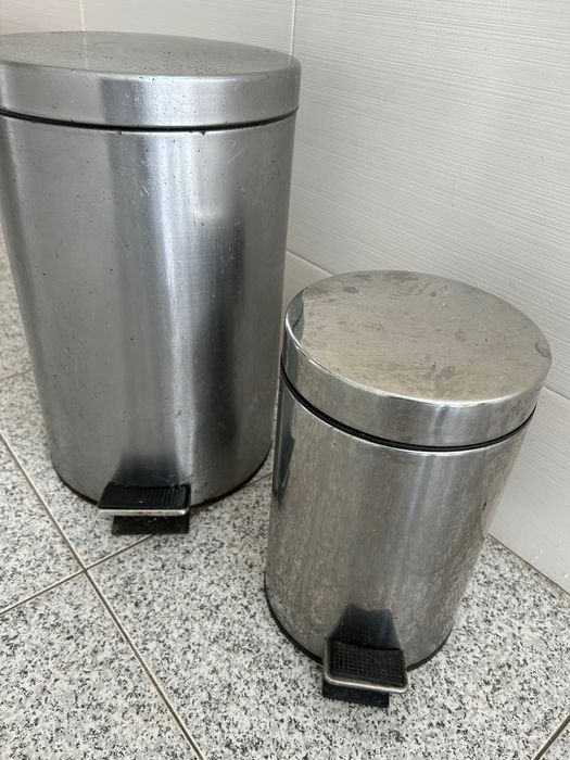 Balde caixote lixo grande com pedal