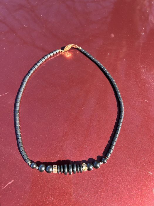 Украшение из гематита