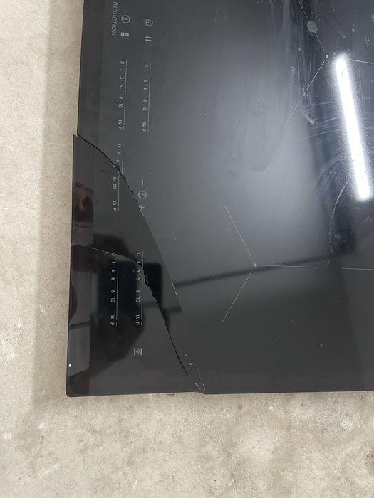 Płyta indukcyjna Elektrolux EIV835 - uszkodzona