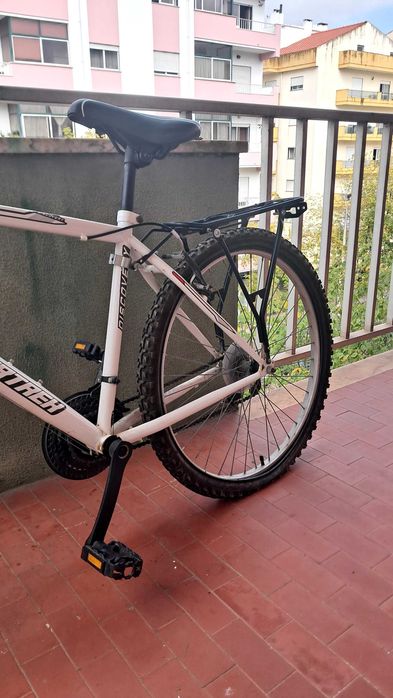 vendo bicicleta em bom estado