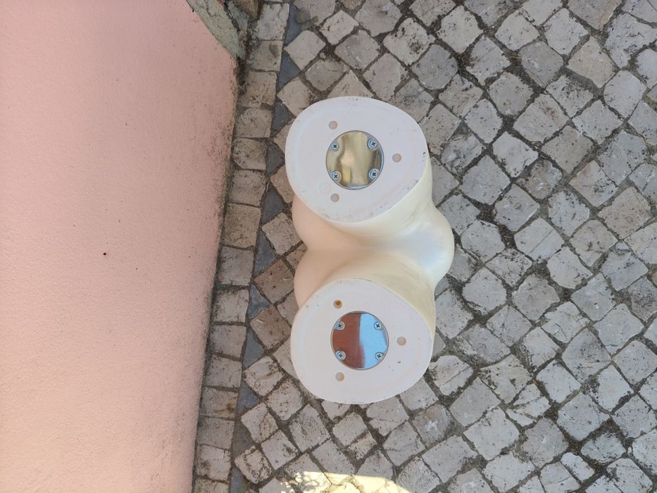 Manequim branco masculino sem inserções