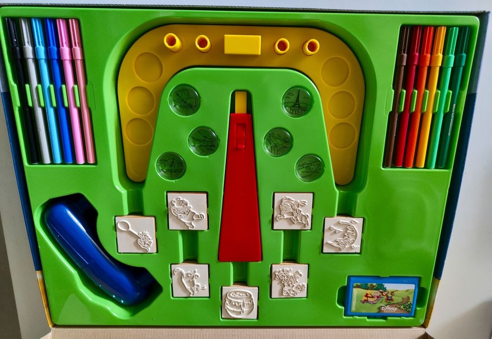 Atividades Projetor e Carimbos em Madeira Disney Winnie e/ou Ratatui