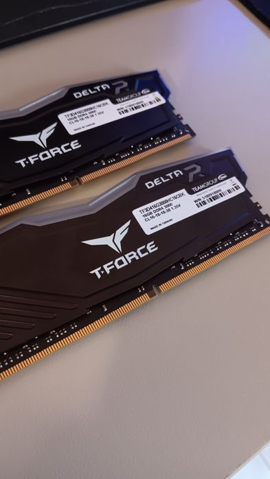 Team Force Delta  R - 32 GB (2x16GB) RAM RGB