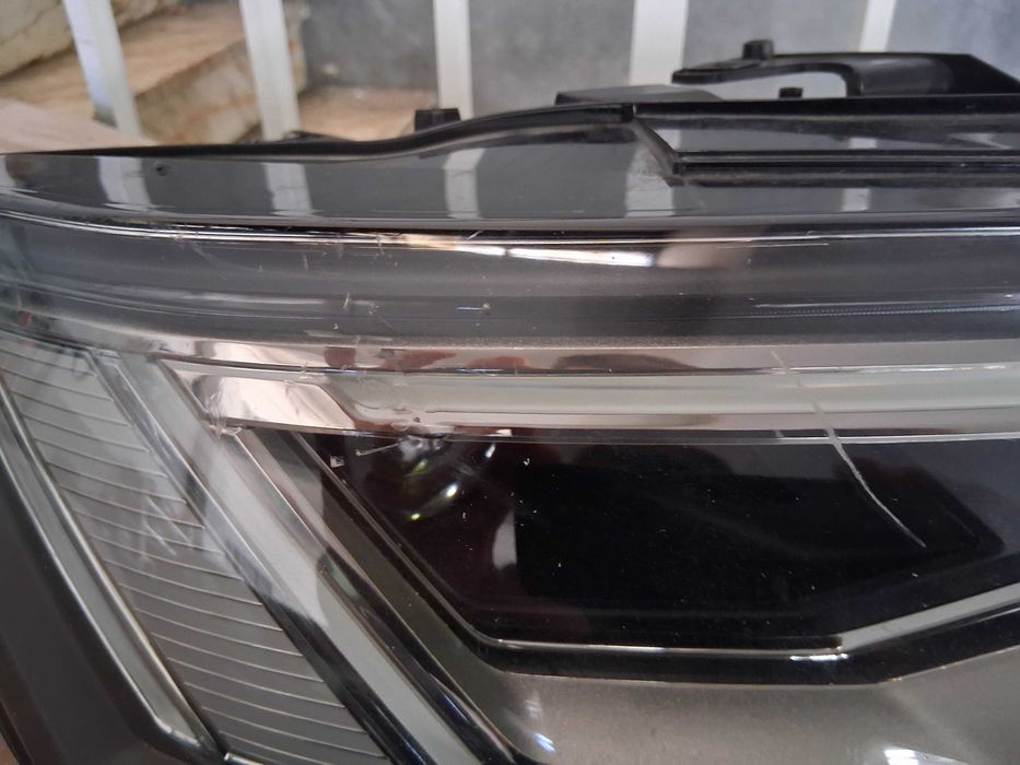 Farol Audi A6 C8 full led matrix
