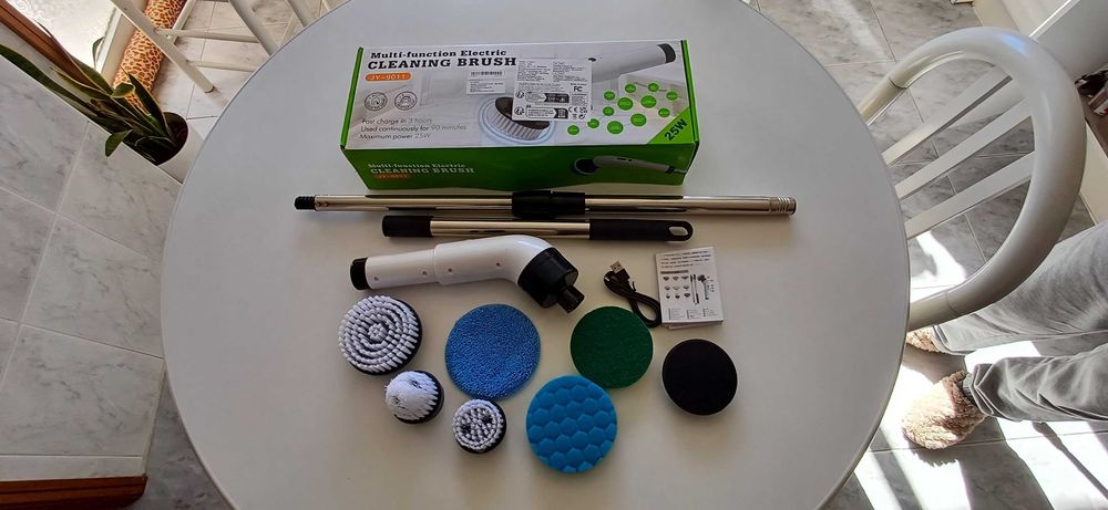 Vende-se Kit limpeza de bateria Novo