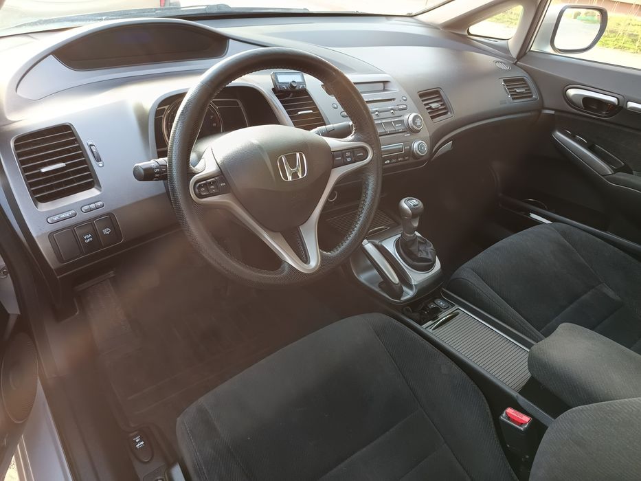 Honda Civic VIII sedan 1.8 2009r.