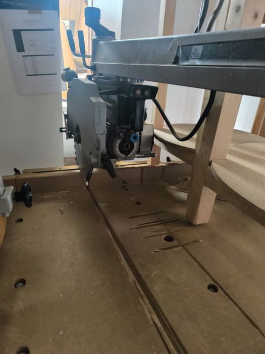 Máquina de corte industrial de madeira + oferta de aspirador