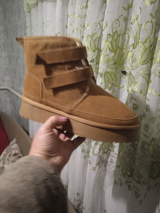 Продам зимние теплые уги