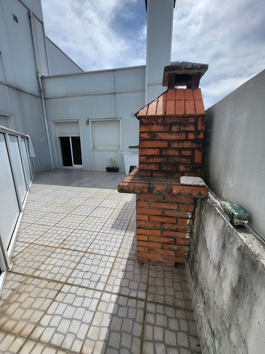 T3 com Terraço em 1°andar, Garagem e Vista para a Penha – 134 m² – Creixomil, Guimarães