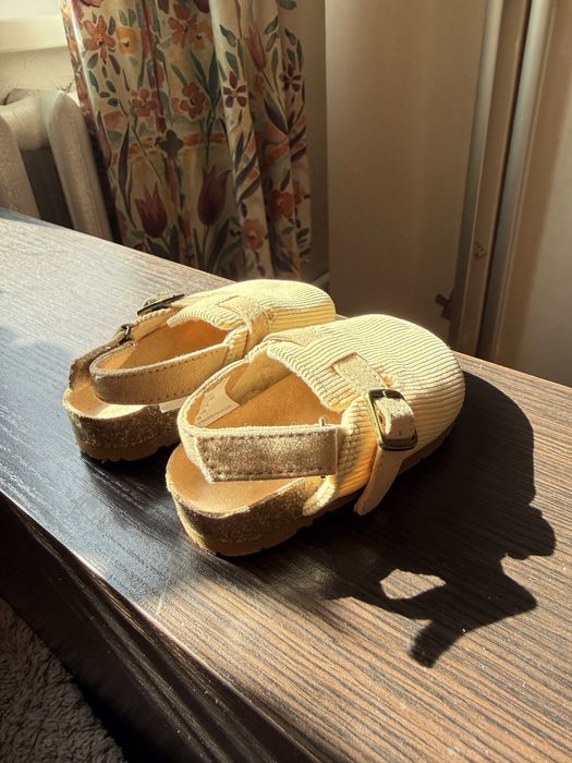 Клоги GAP розмір 22-23.