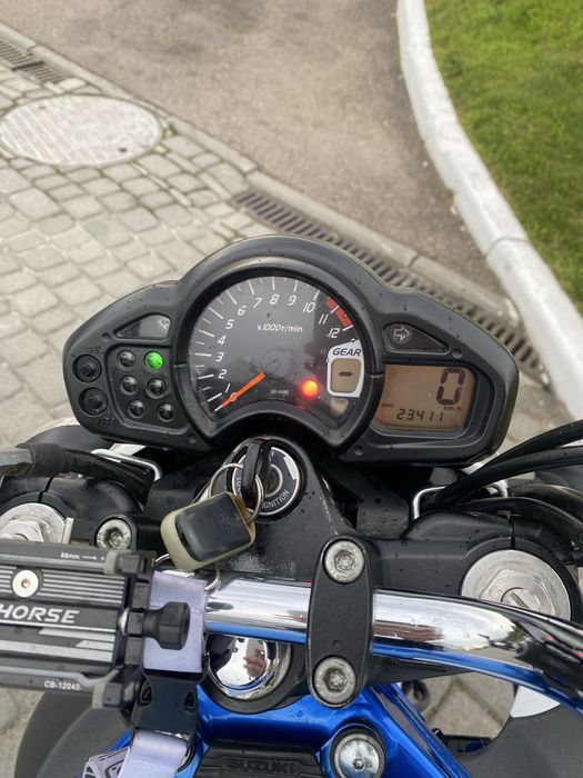 Suzuki gladius sfv650