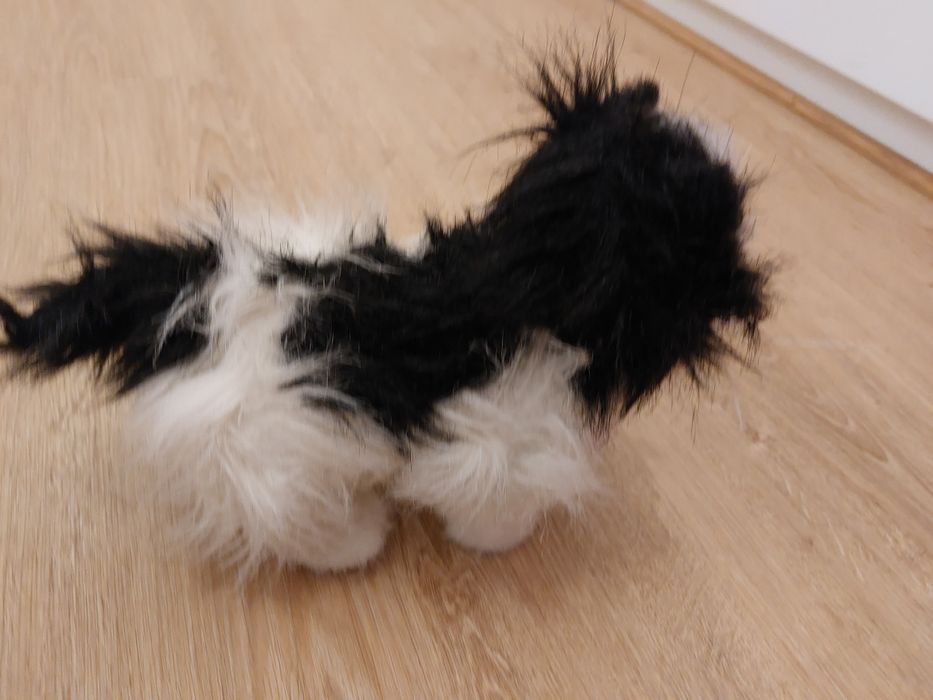 Gato FurReal mia e anda