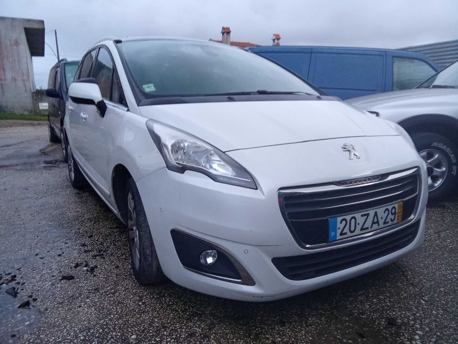 Peugeot 5008 7 lugares 1.6 HDI 2016