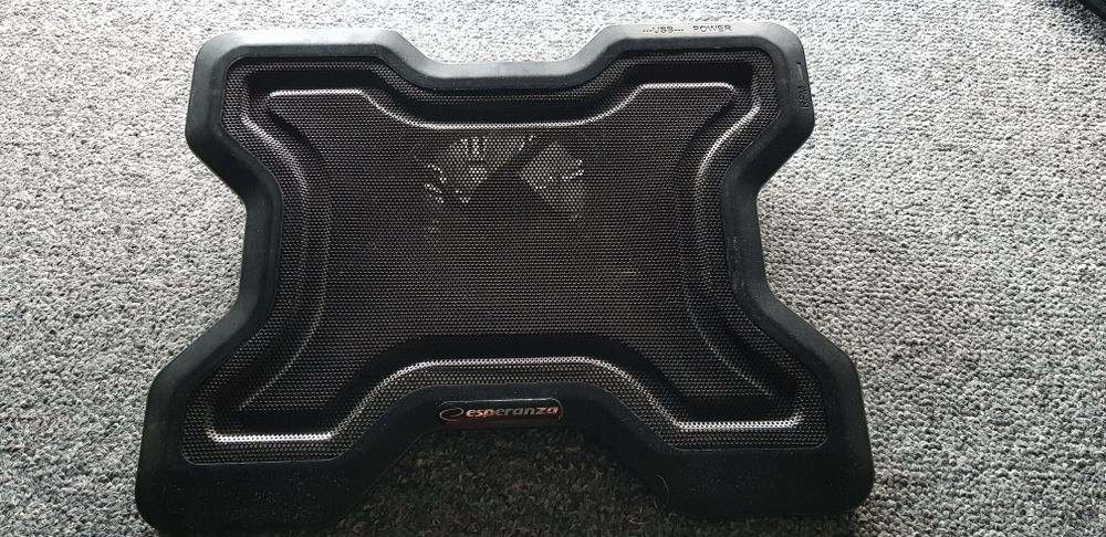 Podstawka chłodząca pod laptop