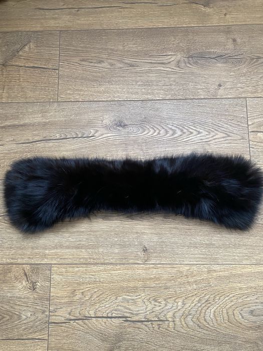 Чорний жіночий невеликий комір із натурального хутра