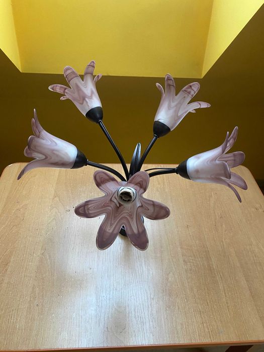 Lampa sufitowa kwiecista