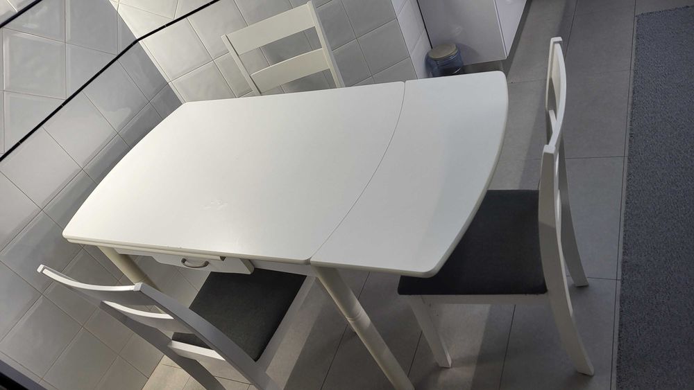 Mesa de cozinha extensível com 3 cadeiras