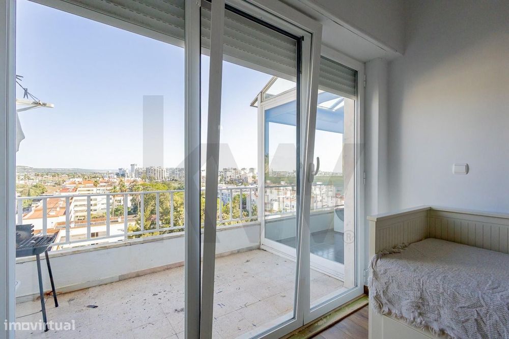 Apartamento T2 com Terraço e Vista Mar | Santo António da Caparica
