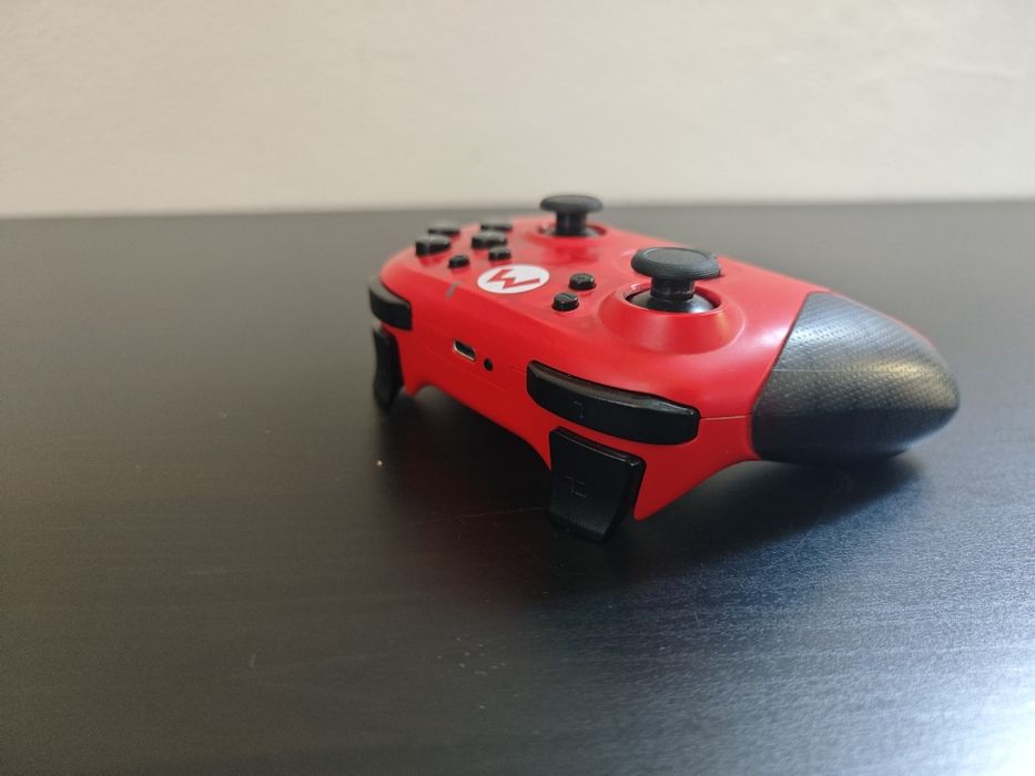 Hori HORIPAD Wireless Super Mario