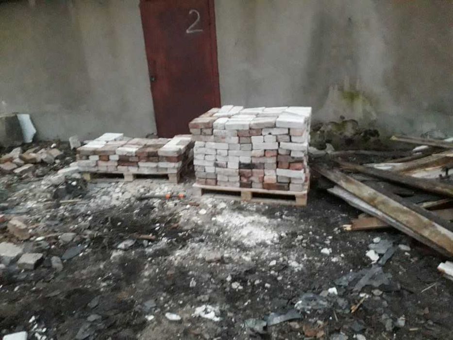 Cegła po rozbiórce