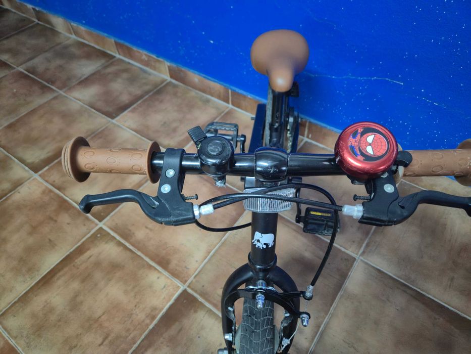 Bicicleta como nova, roda 14”