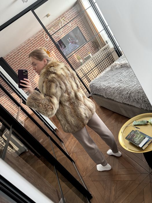 Шубка з натурального хутра лисиці