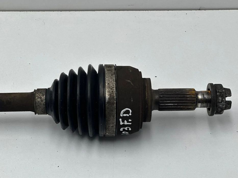Transmissão Frente Direita / Esquerda - Renault Clio III (2007)