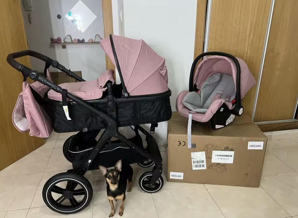 Carrinho trio de bebé novo